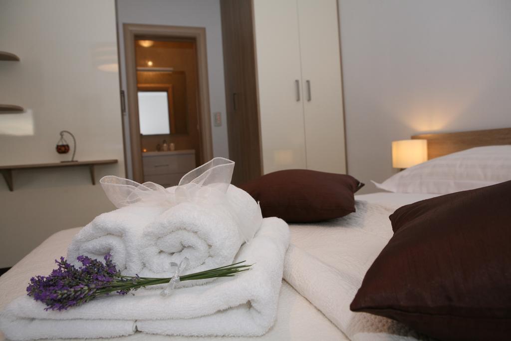 Apartments Sanja Trogir Eksteriør billede