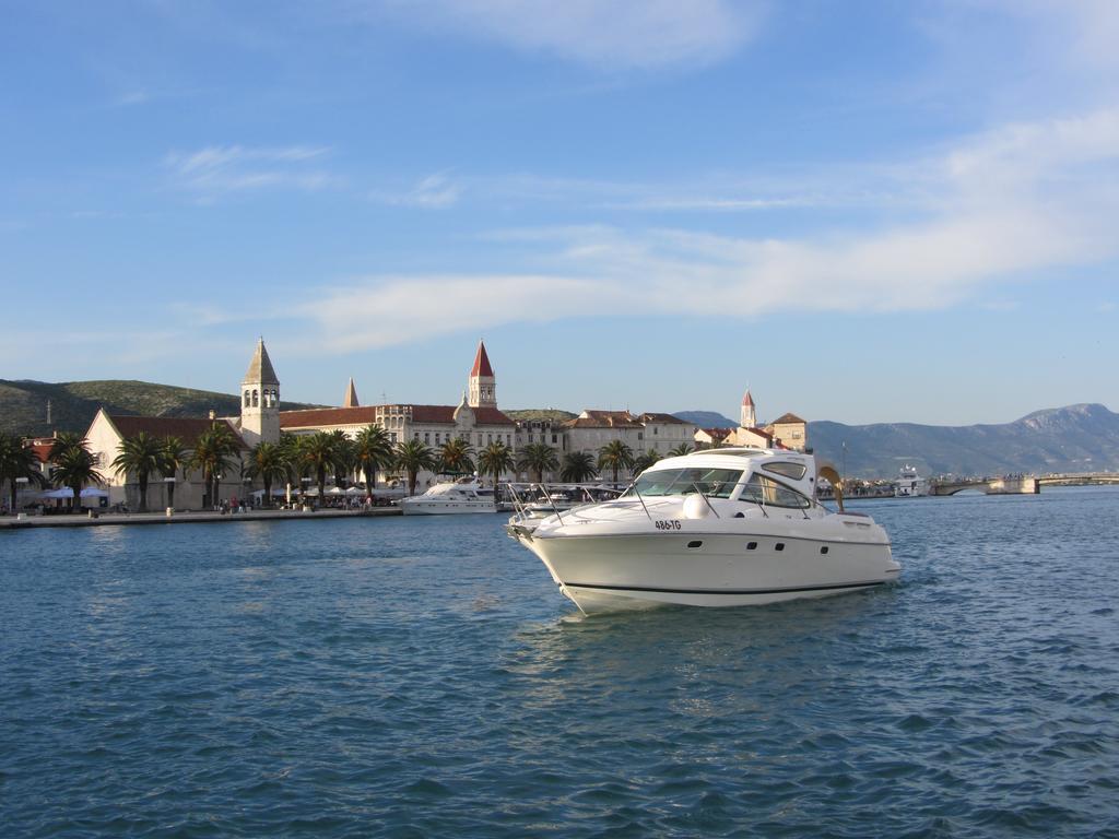 Apartments Sanja Trogir Eksteriør billede