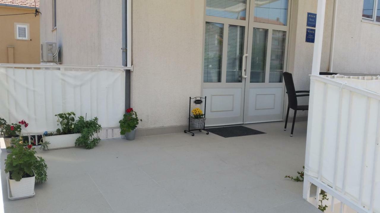 Apartments Sanja Trogir Eksteriør billede